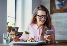 10 Things Restaurants Should Consider When Using Social Media
